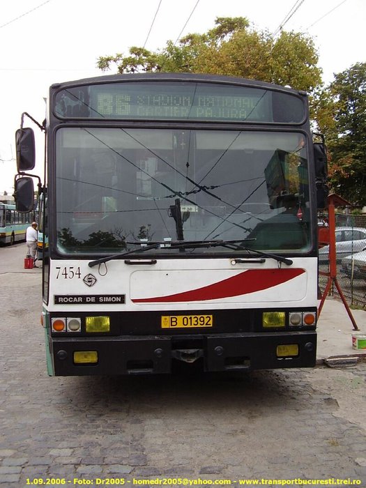 7454vlm016og5.jpg