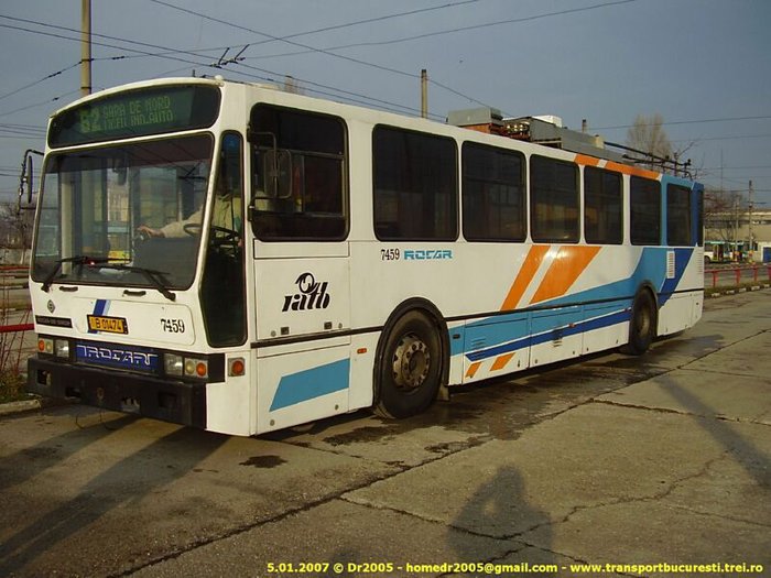 7459buj018tz2.jpg