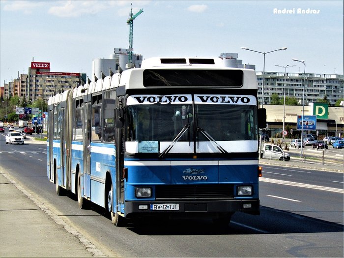 Volvo B10M #12TJT - Servicii Săcelene Săcele - 27.04.2017.JPG